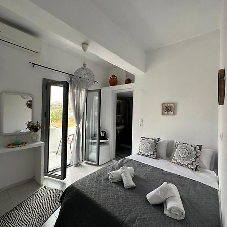 Nicole Rooms Santorini Vóthon Eksteriør bilde