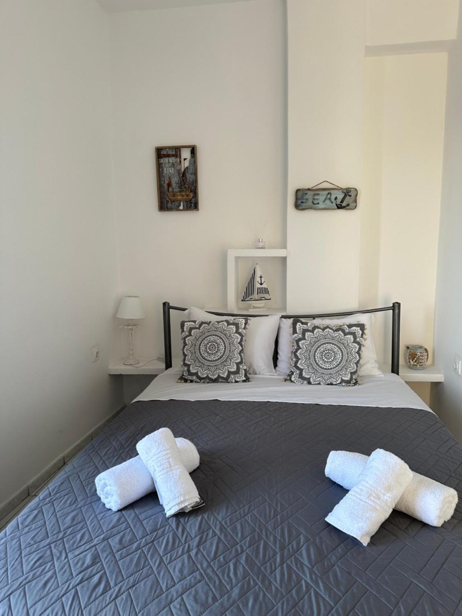 Nicole Rooms Santorini Vóthon Eksteriør bilde